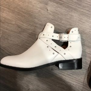 Halogen White Leather Hailey Booties